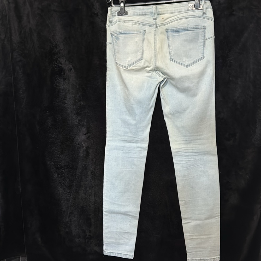 Almost Famous pants 👖 - Picture 3 of 5